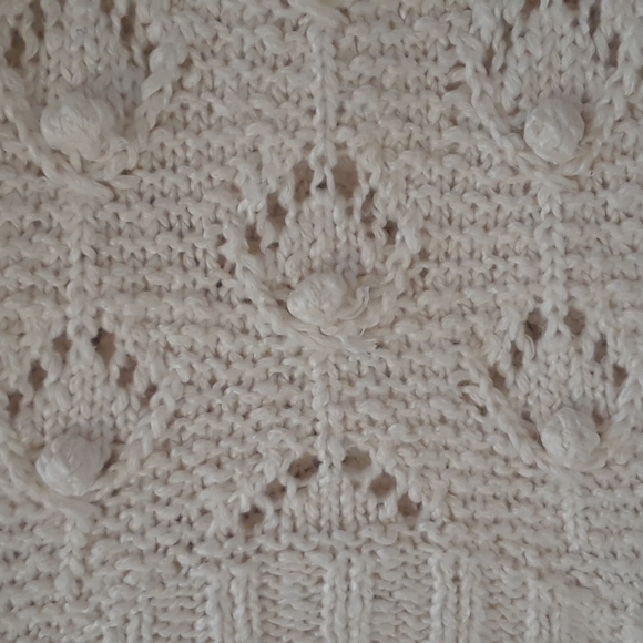 BB Dakota Sweater - Picture 2 of 5